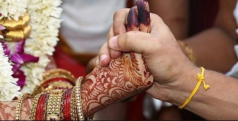 திருமணப் பொருத்தத்தில் ராசிக்கு 6, 8 சேர்க்க கூடாது! சேர்த்தால்?!