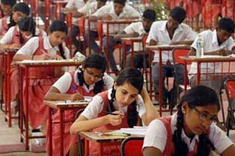 10, 12 ஆம் வகுப்புக்கு பொதுத்தேர்வு கட்டாயம் நடத்தப்படும்: சிபிஎஸ்இ தகவல்