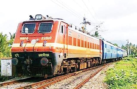 தீபாவளி பண்டிகைக்கான ரயில்களில் முன்பதிவு இன்று தொடக்கம்