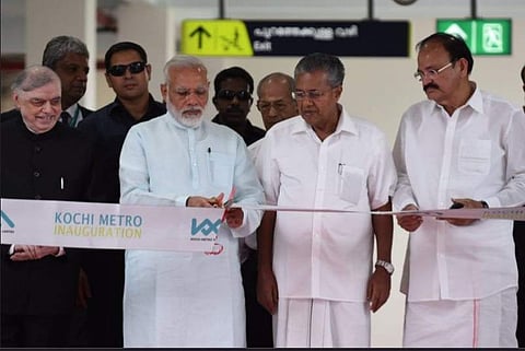 கொச்சி மெட்ரோ ரயில் சேவையை துவக்கி வைத்தார் மோடி: முதன் முதலாக சில விஷயங்கள்