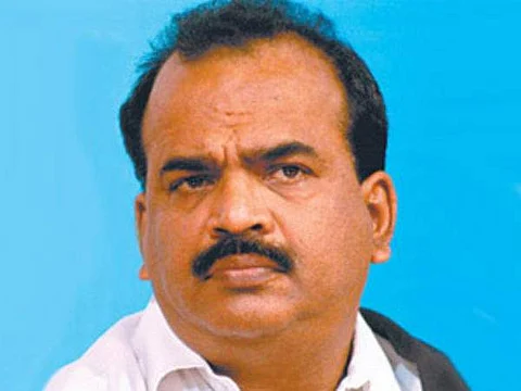 தினகரன் கட்சியை வழிநடத்த எம்.எல்.ஏக்கள் விரும்புகின்றனர்: நாஞ்சில் சம்பத்