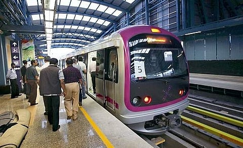 பெங்களூரு ரயில் நிலையத்தில் 10 ரூபாய் நாணயங்கள் வாங்க மறுப்பு: தமிழக பயணி புகார்