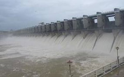118 அடியைக் கடந்த மேட்டூர் அணை: 20 ஆயிரம் கன அடி நீர் திறப்பு