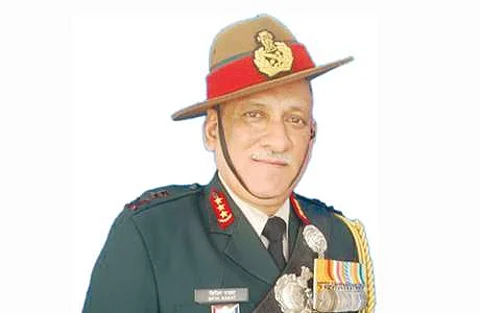 அமர்நாத் யாத்ரீகர்கள் மீதான தாக்குதல்: காஷ்மீரில் ராணுவத் தளபதி ஆய்வு
