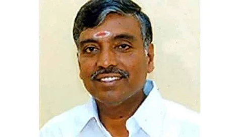 அடுத்த ஆண்டு +2 மதிப்பெண் அடிப்படையில் பொறியியல் சேர்க்கை நடக்குமா? அமைச்சரின் ‘பகீர்’ பதில்!