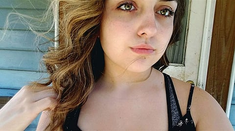 அண்டை வீட்டுக்காரரின் 'பேஸ்புக்' சண்டையால் அநியாயமாக உயிர் விட்ட சிறுமி!