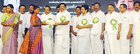 நிர்வாகத் திறமையில்லாதவர் ஓபிஎஸ்: அமைச்சர் சி.வி.சண்முகம்