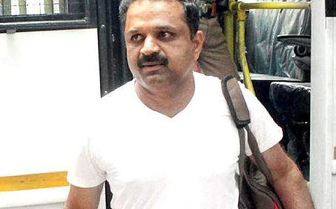 சிறையிலிருந்து பரோலில் விடுதலை ஆனார் பேரறிவாளன்!