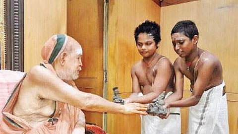 முன்னோா் சொல் வேதம்!