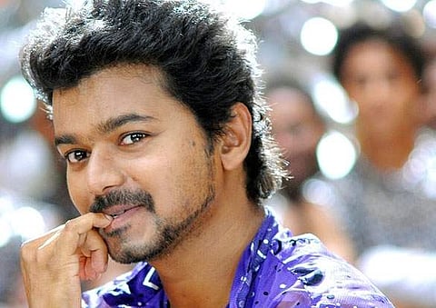 பெண் பத்திரிகையாளரை ஆபாசமாக விமரிசித்த ரசிகர்கள்: பாடகி சின்மயி கண்டனம்!