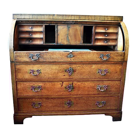 ஏன் மேஜை கட்டிலாக இருக்கக் கூடாது?