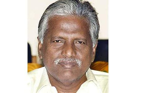 அதிமுக பிளவுபடாது: துணை ஒருங்கிணைப்பாளா் கே.பி.முனுசாமி