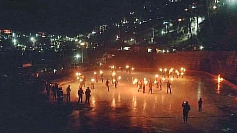 சிம்லா பனிச்சறுக்குத் திருவிழா கோலாகலம்