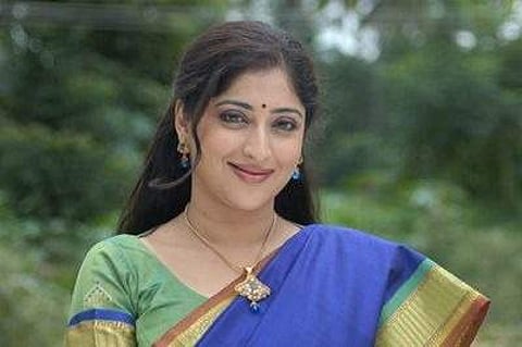 ‘அருவி’யில் லஷ்மி ராமகிருஷ்ணனை இமிடேட் செய்தது குறித்து லஷ்மி கோபாலசுவாமி என்ன சொல்கிறார்?