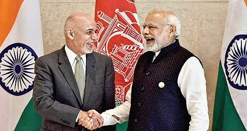 காபூல் தாக்குதல்: மோடியுடன் பேசிய ஆப்கான் அதிபர், பாகிஸ்தான் பிரதமருடன் பேச மறுப்பு