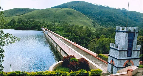 முல்லைப்பெரியாறு நீர்பிடிப்புப் பகுதியில் கட்டுமான பணிகளுக்கு தடை கோரி உச்ச நீதிமன்றத்தில் தமிழக அரசு மனு