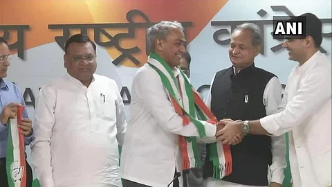தேர்தலுக்கு முன் காங்கிரஸில் இணைந்த பாரதிய ஜனதா கட்சி எம்.பி