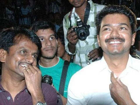 சர்கார் விவகாரம்: விஜய், முருகதாஸுக்கு எதிராக சென்னை காவல் ஆணையர் அலுவலகத்தில் புகார்