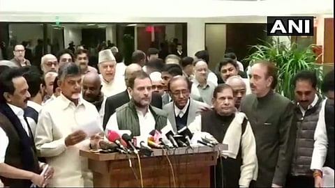 அரசுடன் இணைந்து பணியாற்ற முடியாததால் உர்ஜித் படேல் ராஜிநாமா செய்துள்ளார்: ராகுல்