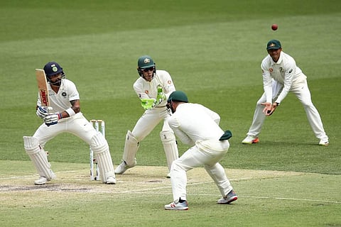 'கர்ஜித்த லயன்'- 283-க்கு கட்டுப்பட்ட இந்தியா