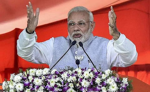 காங்கிரஸ் ஆட்சியில்தான் ராணுவ தளவாட கொள்முதலில் வெளிநாட்டு இடைத்தரகர்கள்: மோடி குற்றச்சாட்டு