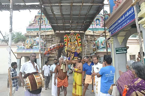 கும்பகோணம் ஸ்ரீ நாகேஸ்வரர் ஆலய வைகுண்ட ஏகாதசி உற்சவத்தில் கருட சேவை