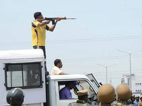 தூத்துக்குடி துப்பாக்கி சூடு சம்பவத்தின் திடுக்கிடும் தகவல்: 12 பேரின் தலை, மார்பில் சுடப்பட்டது அம்பலம்!