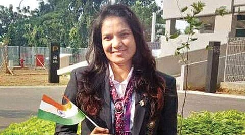 வாசனையுள்ள மலர் இது!