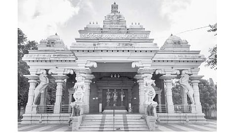 பொலிவு பெறுமா தமிழிசை மூவர் மணிமண்டபம்?