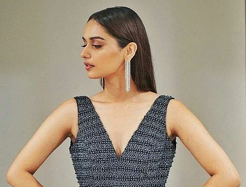 காதலர் தினப் பரிசாக ரசிகர்களுக்கு உலக அழகி மனுஷி சில்லர் தந்த பரிசு என்ன தெரியுமா!