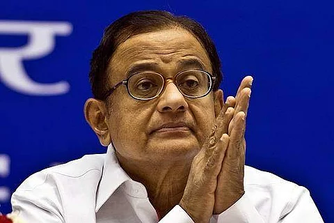 சிதம்பரம் வெளிநாடு தப்பிச் செல்வதைத் தடுக்க அமலாக்கத் துறை லுக்-அவுட் நோட்டீஸ் பிறப்பிப்பு