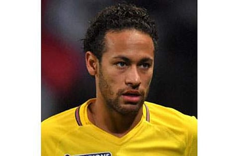 பிரபல கால்பந்து வீரர் நெய்மருக்கு அறுவைச் சிகிச்சை