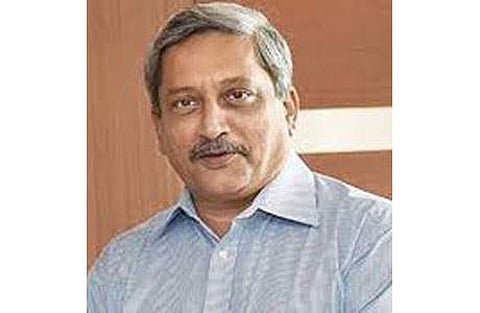 மருத்துவமனையில் இருந்து வீடு திரும்பினார் பாரிக்கர்