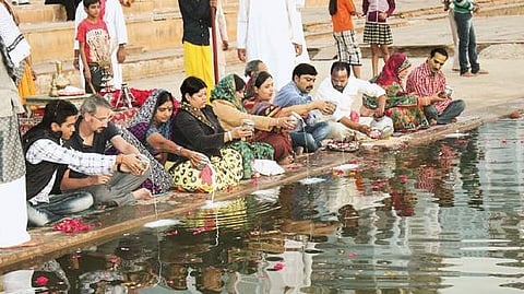 சிந்தை கவர்ந்த திருவிழாக்கள்- 13: புஷ்கர் ஏரியில் புனித ஆரத்தி!