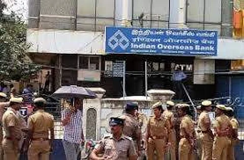 விருகம்பாக்கம் வங்கி கொள்ளையில் ஈடுபட்ட காவலாளி நேபாளத்தில் கைது!