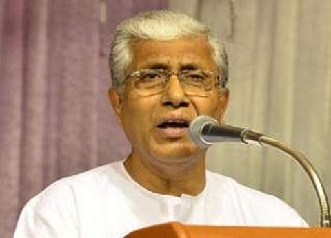 திரிபுராவில் மார்க்சிஸ்ட் கட்சியின் வீழ்ச்சி எதைச் சுட்டிக்காட்டுகிறது?