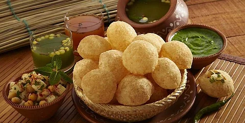 நாக்கில் எச்சில் ஊற வைக்கும் பானி பூரி உங்களுக்குப் பிடித்த உணவா? இதை முதலில் படித்துவிடுங்கள்!
