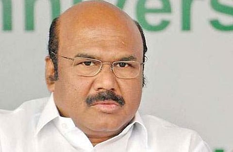 தலைமைச் செயலக ஊழியர் பெறும் சம்பளம் எவ்வளவு தெரியுமா..?: அமைச்சர் ஜெயகுமாருக்கு பீட்டர் அந்தோணிசாமி விளக்கம்