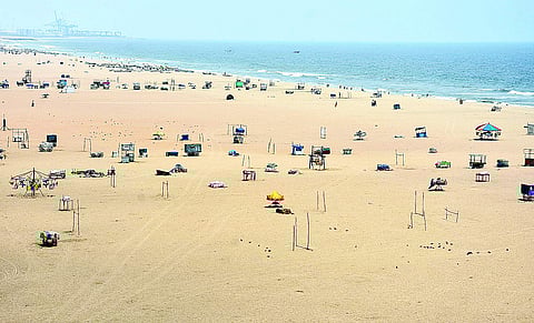 மெரீனாவில் பொதுமக்களுக்கு அனுமதி: கரோனா தடுப்பு முன்னேற்பாடுகள் தீவிரம்