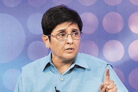 புதுவை அமைச்சா்களிடம் ஓராண்டுக்கு மேலாக கோப்புகள் தேக்கம்: ஆளுநா் ஆளுநா் கிரண் பேடி