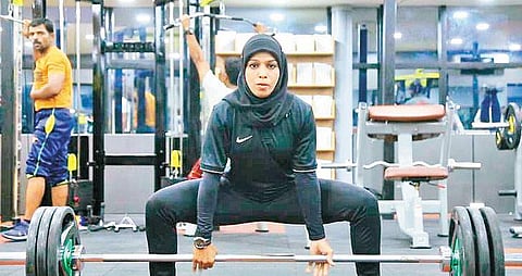 உடல் கட்டமைப்பு போட்டியில் ஹிஜாப் உடை..!