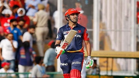 கேப்டன் கம்பீர் அரைசதம்: டேர்டெவில்ஸ் 166 ரன்கள் குவிப்பு