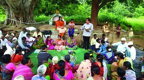 தமிழக கிராம சபை கூட்டங்களை நடத்துதல் மற்றும் நடத்துவதற்கான நடைமுறை விதிகள், 1999.