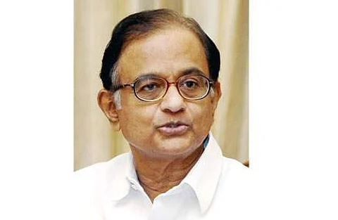 பெட்ரோல், டீசல் விலை உயர்வுக்கு அரசு பொறுப்பில்லை என்று பாஜக கூறுவது, இந்த ஆண்டின் மிகப் பெரிய நகைச்சுவை - ப. சிதம்பரம்