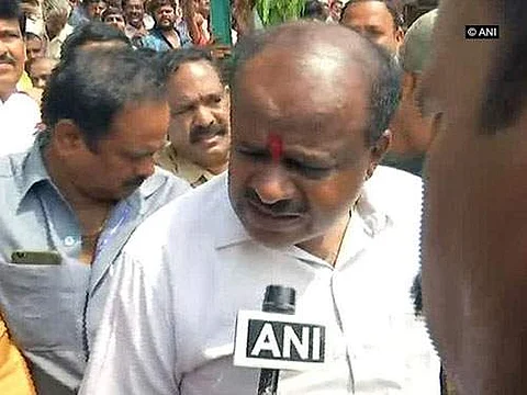 ரஜினி காந்த் நேரில் வந்து கர்நாடக அணைகளை பார்வையிட வேண்டும்: குமாரசாமி அழைப்பு