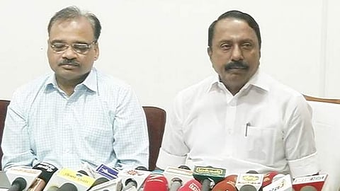 அரசுப் பள்ளிகளை மூடும் திட்டம் தமிழக அரசுக்கு இல்லை: அமைச்சர் செங்கோட்டையன்