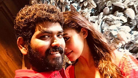 மீண்டும் மீண்டும் வைரலாகும் விக்னேஷ் சிவன் நயன்தாரா ஜோடி!