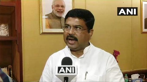 கேரள அரசின் முடிவை அனைவரும் பின்பற்ற வேண்டும்: மத்திய அமைச்சர் தர்மேந்திர பிரதான்