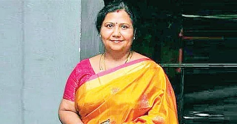 புழல் சிறை கைதிகளுக்குத் தியானம் சொல்லித் தருகிறார் நடிகை குட்டி பத்மினி!