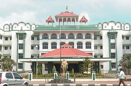 குண்டர் சட்டத்தின் கீழ் ஆண்டுக்கு இத்தனை வழக்கு பதிவு செய்ய வேண்டும் என்ற இலக்கு உள்ளதா? நீதிமன்றம்